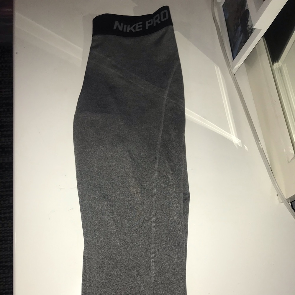 Nike pro dye capris fit leggings